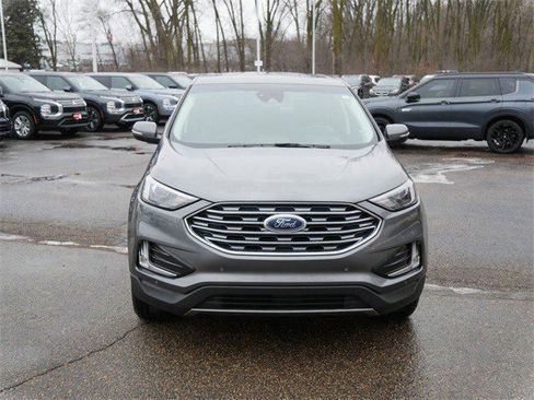 Used 2024 Ford Edge Titanium image 2