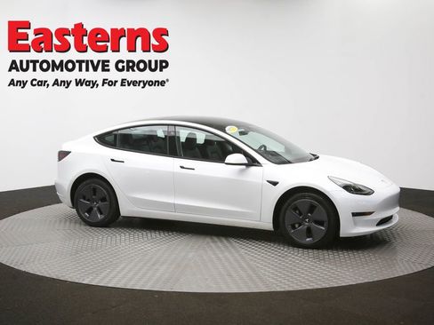 Used 2023 Tesla Model 3 Standard Range image 46