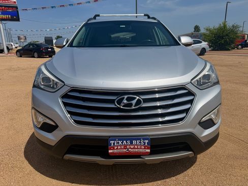 Used 2014 Hyundai Santa Fe GLS FWD image 2