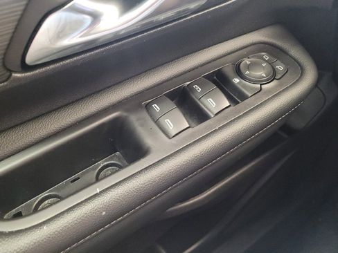 Used 2024 GMC Terrain SLE FWD image 27