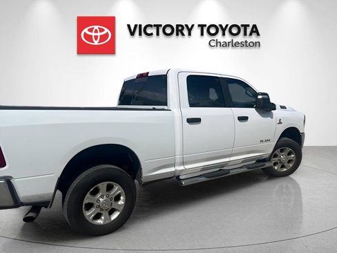 Used 2025 RAM 3500 Big Horn AWD/4WD image 6