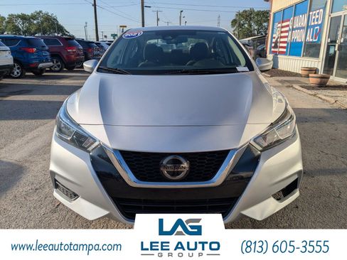 Used 2021 Nissan Versa SV image 8