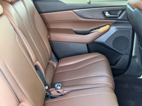 Used 2022 Acura MDX SH-AWD w/ Advance Package image 13