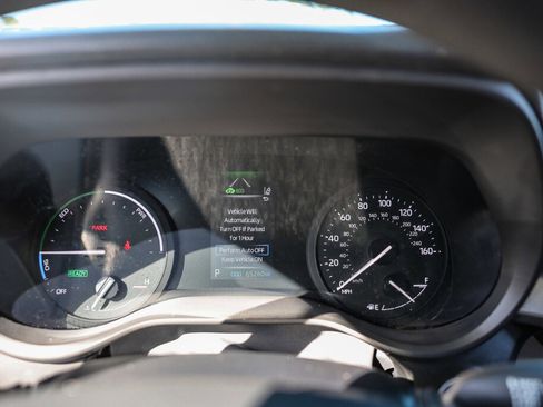 Certified 2024 Toyota Sienna LE image 21