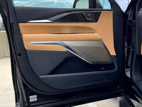 New 2025 Cadillac Escalade IQ Luxury 2 image 11