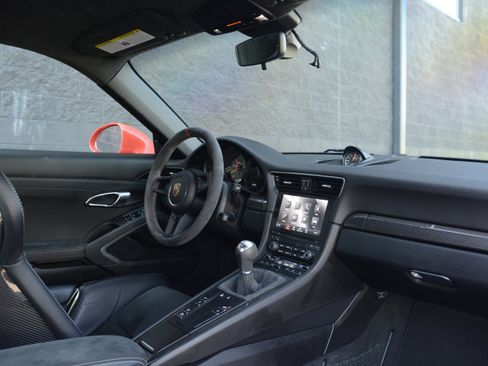 Certified 2018 Porsche 911 GT3 image 27
