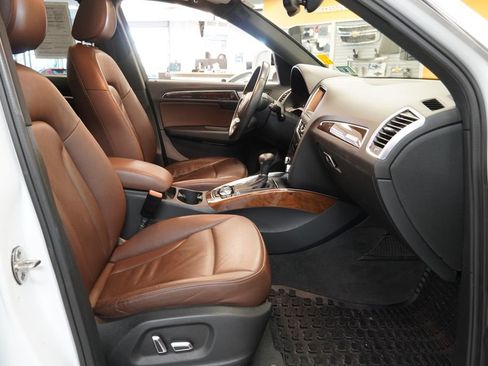 Used 2015 Audi Q5 2.0T Premium Plus w/ Technology Package image 34