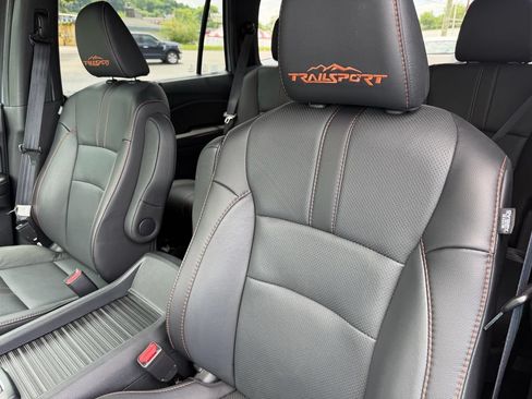 Used 2022 Honda Passport TrailSport image 13