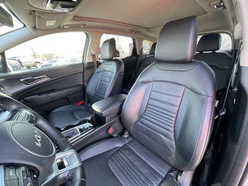 Used 2023 Kia Sportage SX image 22