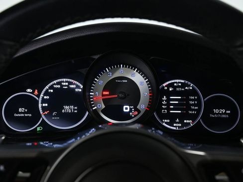 Certified 2023 Porsche Cayenne Platinum Edition AWD/4WD image 13