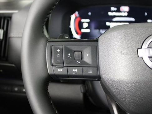 New 2026 Nissan Pathfinder Platinum image 11