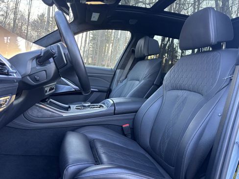 Used 2023 BMW X7 M60i w/ Executive Package AWD/4WD image 31