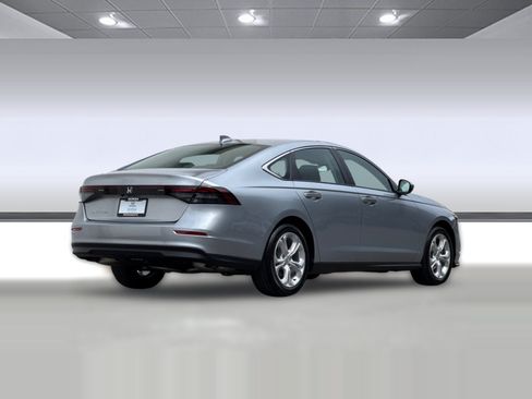 Certified 2025 Honda Accord LX image 8