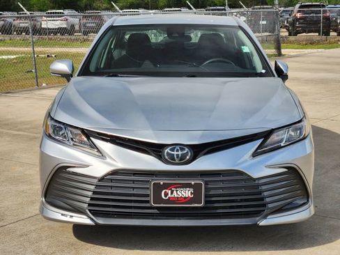 Used 2023 Toyota Camry LE FWD image 2