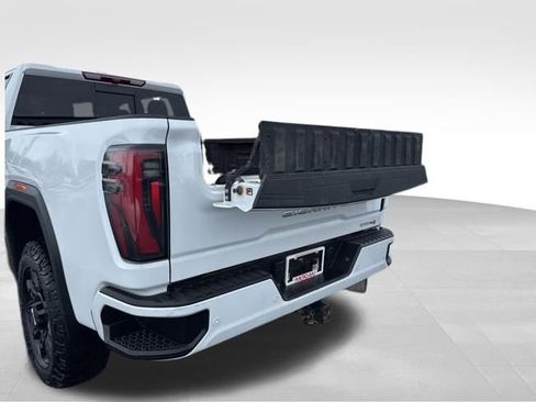 Certified 2024 GMC Sierra 2500 AT4 w/ AT4 Preferred Package image 37
