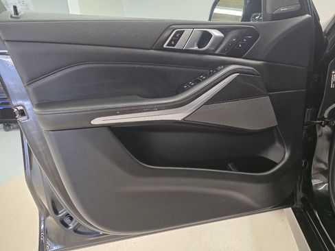 Used 2022 BMW X5 M50i w/ Executive Package AWD/4WD image 18