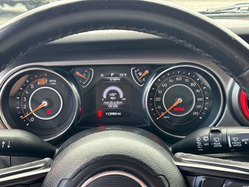 Used 2019 Jeep Wrangler Unlimited Sport S AWD/4WD image 26
