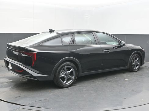 Used 2025 Kia K4 FWD image 9