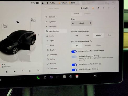 Used 2023 Tesla Model Y Long Range AWD/4WD image 20