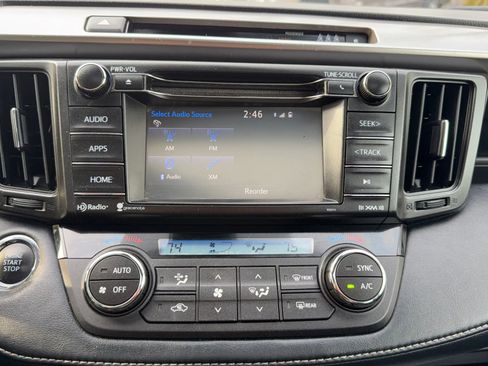 Used 2018 Toyota RAV4 XLE image 27