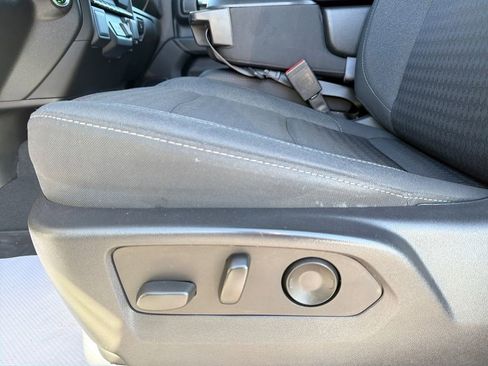 Used 2022 Chevrolet Silverado 1500 Custom image 16