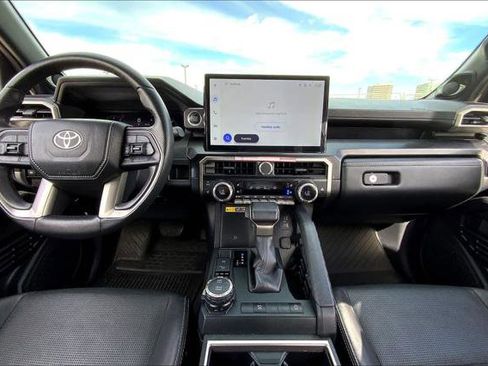 Certified 2025 Toyota 4Runner Limited AWD/4WD image 15