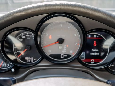 Used 2016 Porsche Panamera 4S w/ Premium Package Plus image 19