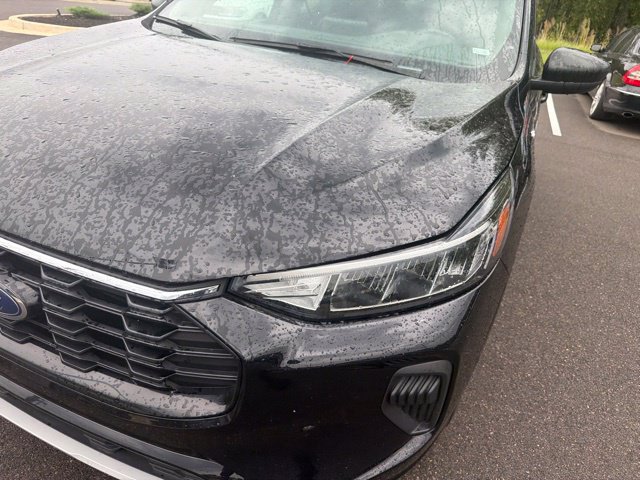 Used 2024 Ford Escape ST-Line FWD image 2