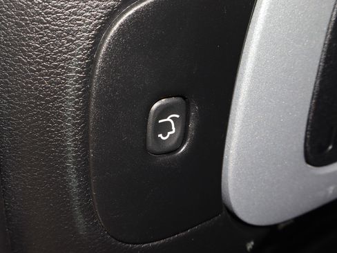 Used 2015 Jeep Cherokee Trailhawk w/ Comfort/Convenience Group AWD/4WD image 20