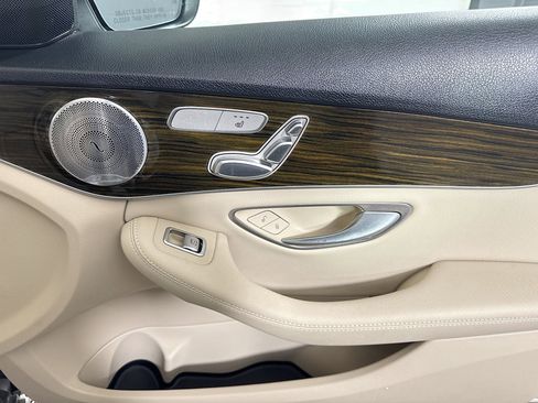 Used 2020 Mercedes-Benz C 300 Sedan w/ Premium Package image 31