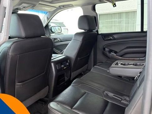 Used 2016 Chevrolet Suburban LT w/ Luxury Package AWD/4WD image 8