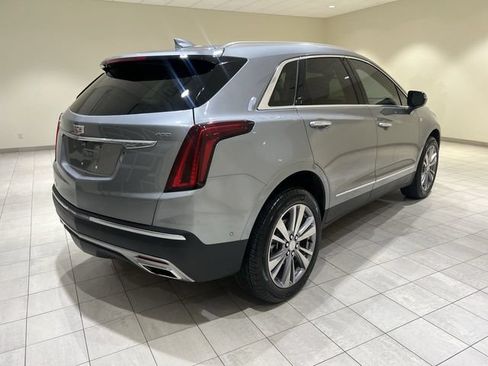 Certified 2024 Cadillac XT5 Premium Luxury w/ Technology Package FWD image 5
