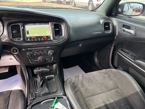 Used 2019 Dodge Charger Scat Pack w/ Plus Group RWD image 13