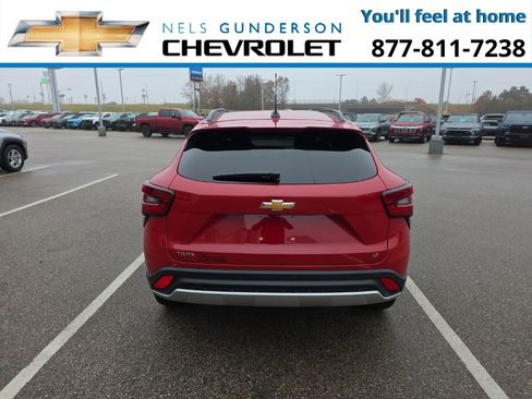 New 2026 Chevrolet Trax LT w/ Sunroof Package image 6