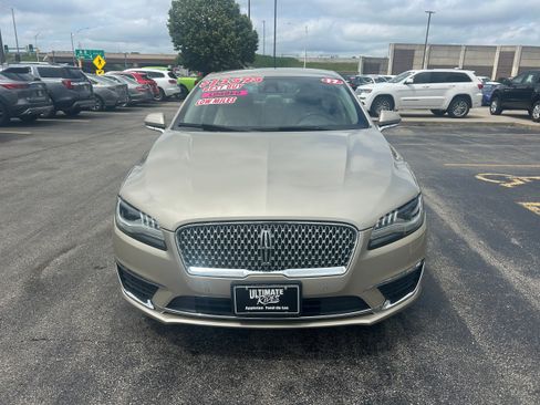 Used 2017 Lincoln MKZ Select w/ Technology Package FWD image 2