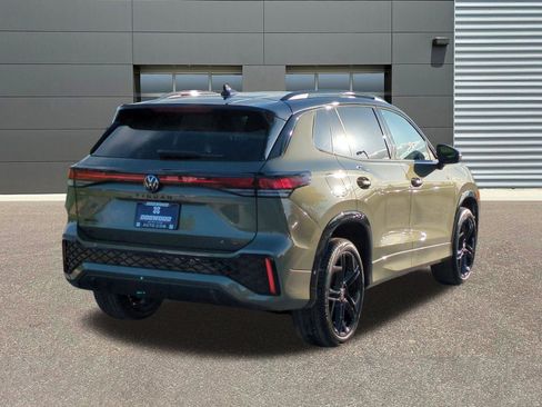 New 2026 Volkswagen Tiguan SE R-Line AWD/4WD image 7