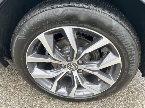 Used 2023 Acura MDX SH-AWD w/ Technology Package image 16