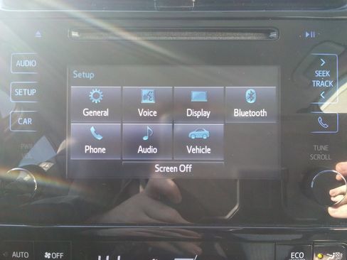 Used 2016 Toyota Prius Two image 19