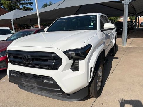 Used 2024 Toyota Tacoma SR5 RWD image 8