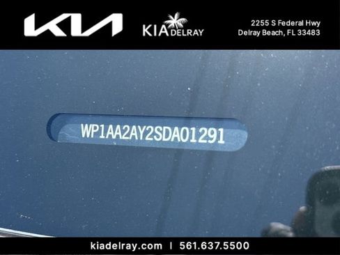 Used 2025 Porsche Cayenne AWD/4WD image 5