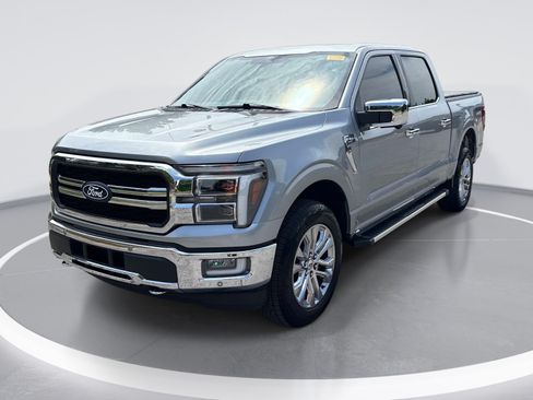 Used 2024 Ford F150 Lariat w/ Tow/Haul Package AWD/4WD image 3