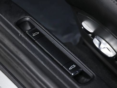 Used 2015 Porsche 911 Carrera image 15