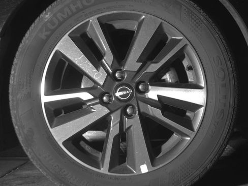 Used 2025 Nissan Versa SV w/ Trunk Package image 13