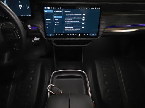 Used 2022 Rivian R1S Launch Edition image 9