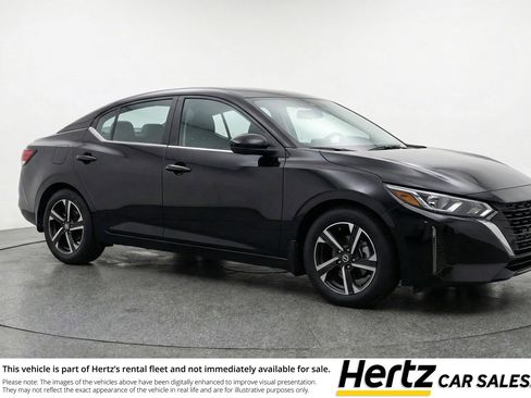 Used 2025 Nissan Sentra SV image 1