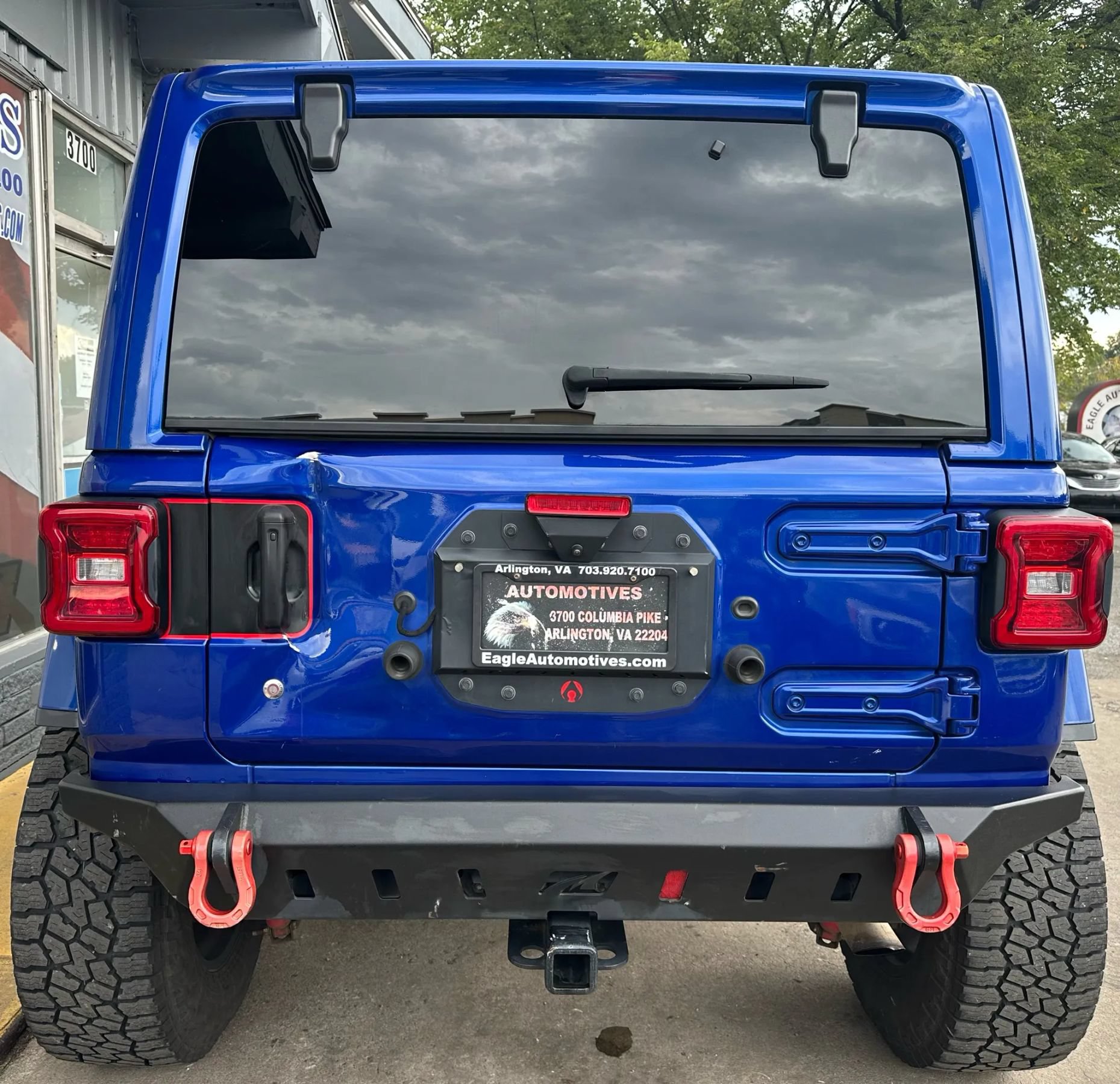 Used 2020 Jeep Wrangler Unlimited Rubicon w/ LED Lighting Group AWD/4WD image 4