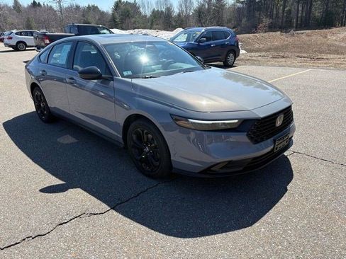 Certified 2025 Honda Accord SE image 1