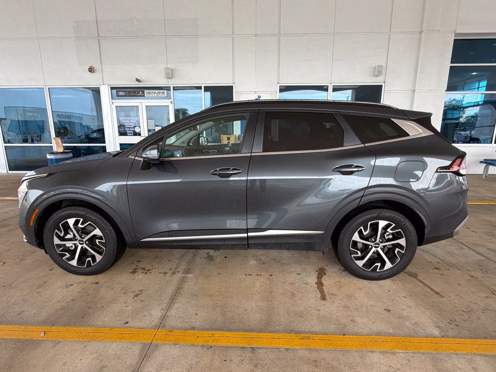 Used 2025 Kia Sportage EX w/ EX Premium Package AWD/4WD image 15