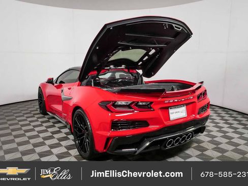 Used 2024 Chevrolet Corvette Z06 w/ Chrome Exterior Badge Package RWD image 28