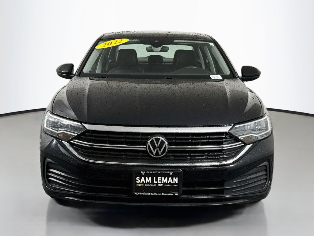Used 2022 Volkswagen Jetta SE FWD image 2